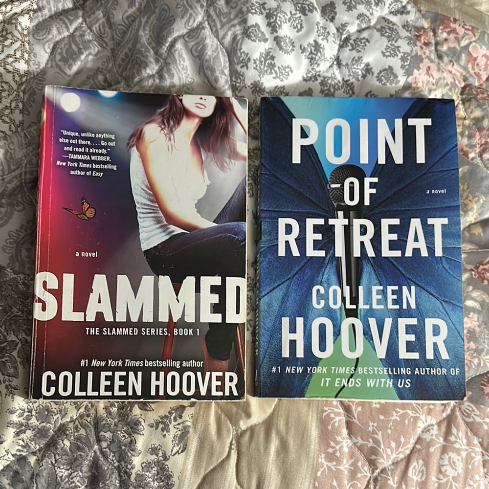 Colleen Hoover Book Set: Slammed & Point of Retreat